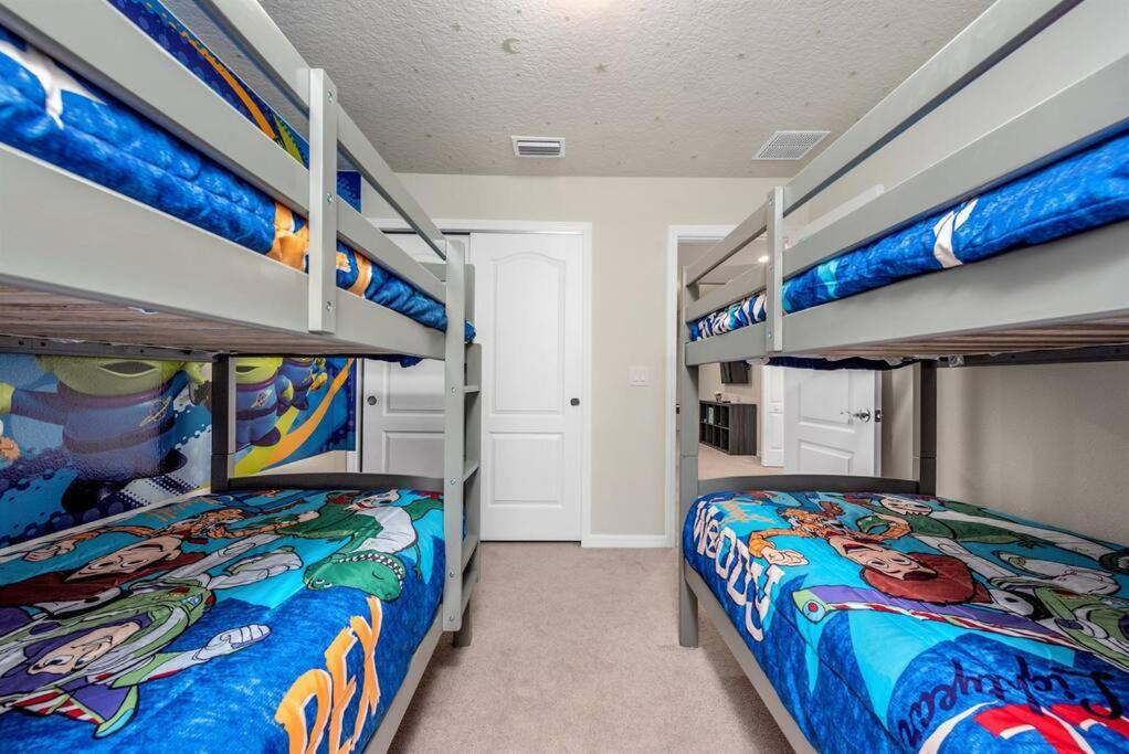 Amazing 5 Bedrooms Home With Pool/Bbq Near Disney คิสซิมมี ภายนอก รูปภาพ